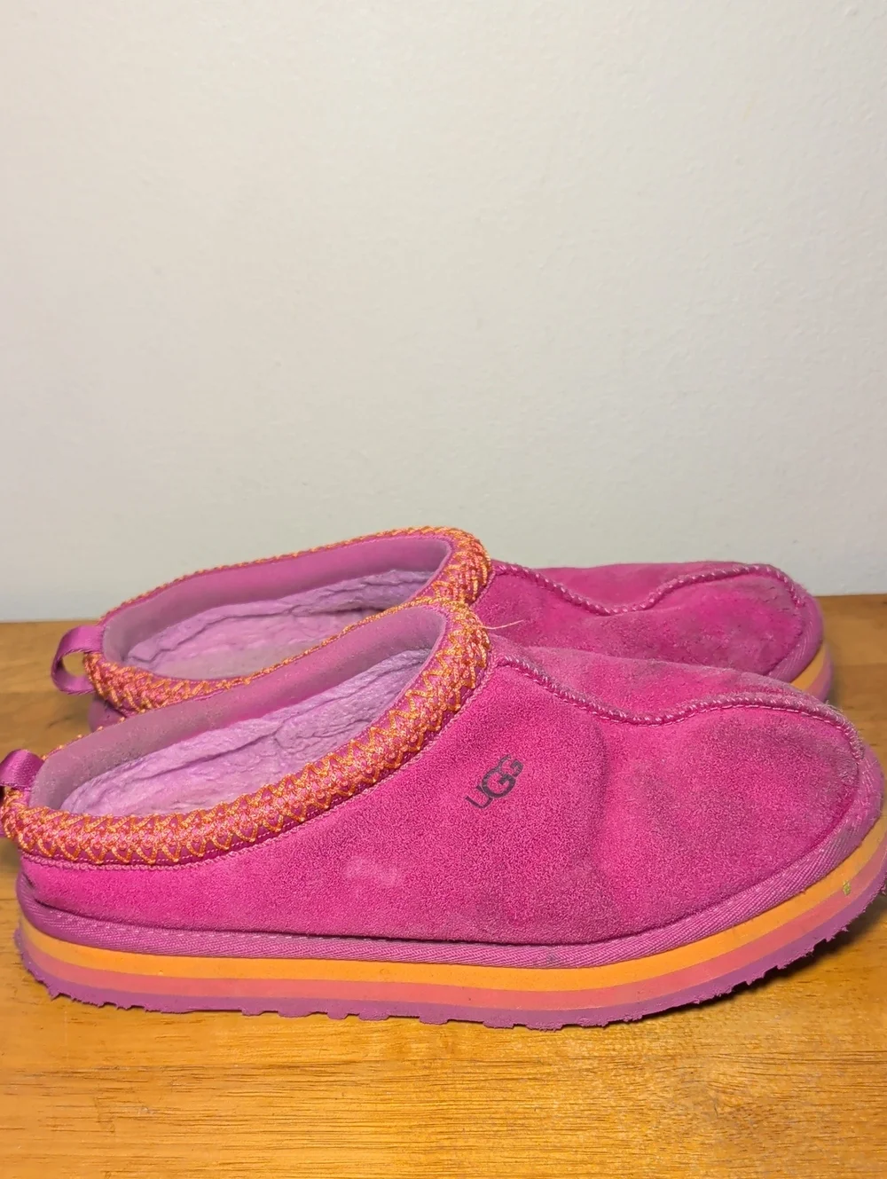 UGG Tazz Slippers in Raspberry Multi Colorway Pink Orange Comfy Girls Size 6